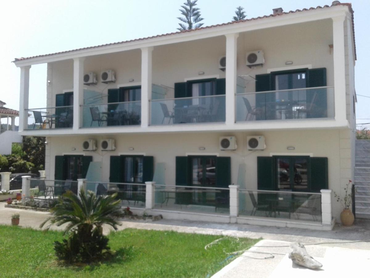 קאבוס Umbrella Beach Apartments מראה חיצוני תמונה
