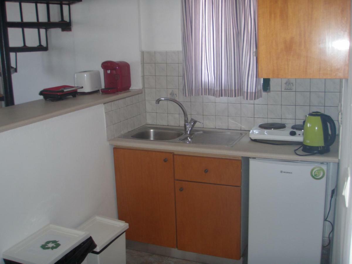 קאבוס Umbrella Beach Apartments מראה חיצוני תמונה
