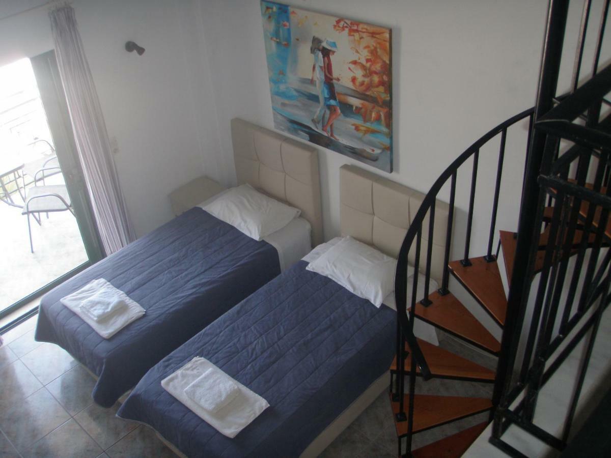 קאבוס Umbrella Beach Apartments מראה חיצוני תמונה